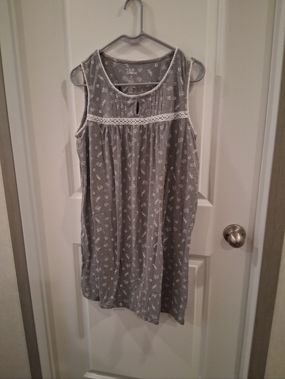 croft & barrow Gray Sleeveless Crochet-Trim Nightgown Size Medium